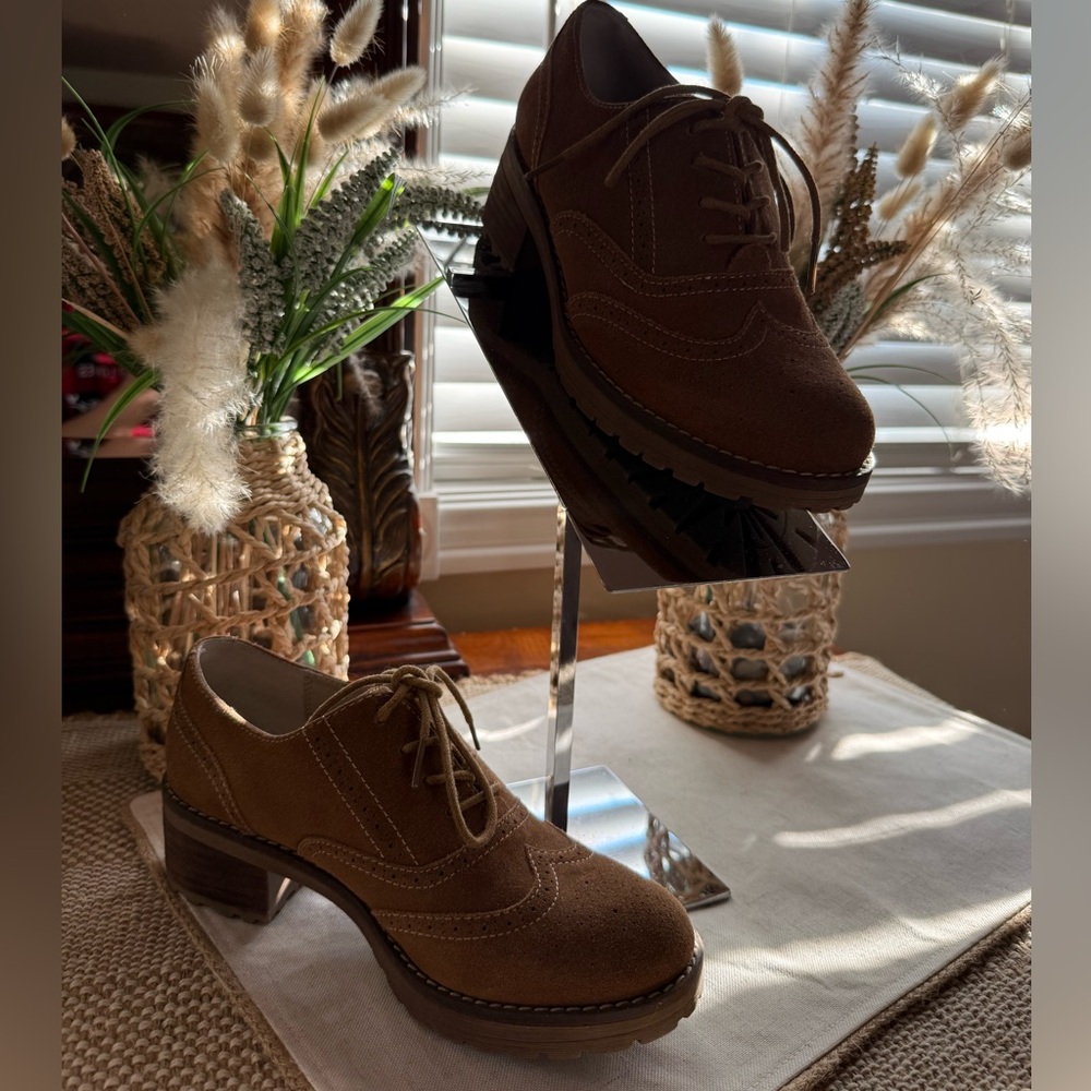 S86- White Mountain Brown Women's leather Moccasins